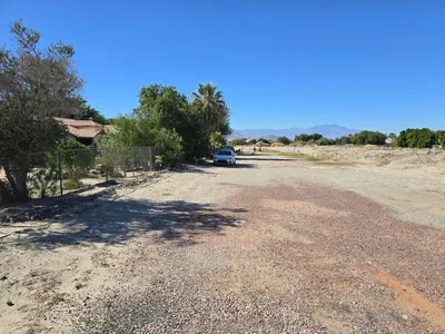 48785 Van Buren Street photo 2