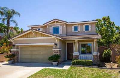 820 Plumeria St photo 2