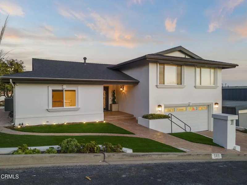 542 Valley View Way photo 2