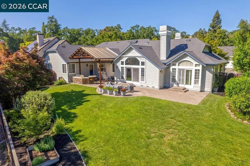 3 Meadowbrook Ln, Danville, CA 94526
