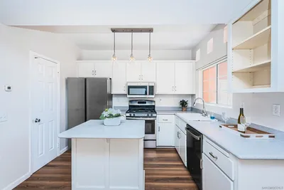 221 Donax Ave 11