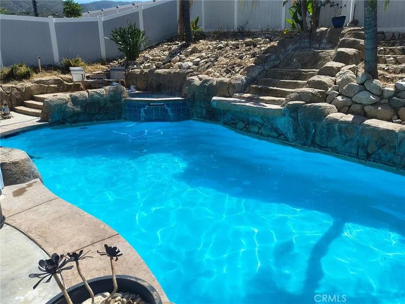 27255 Echo Canyon Court photo 2