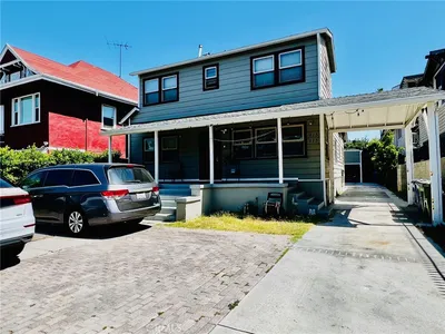 915 W 21st photo 2