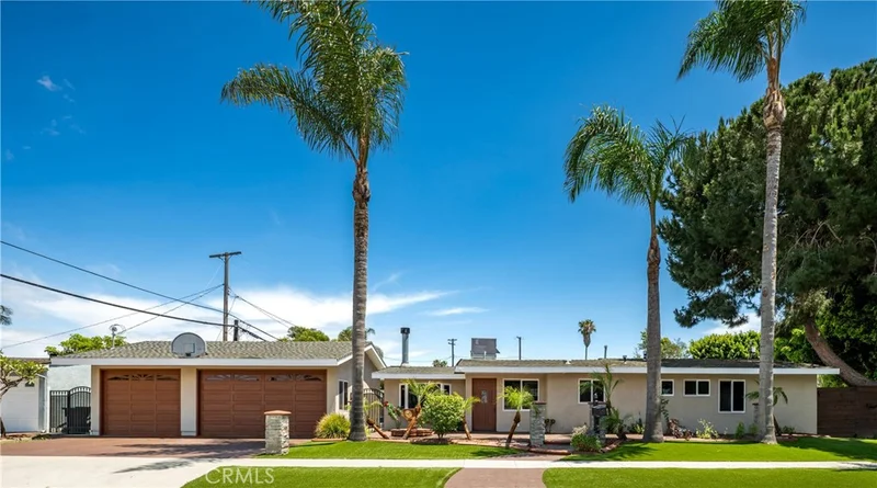 1238 N Studebaker, Long Beach, CA 90815