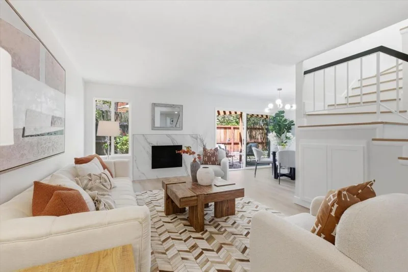 10157 Camberley Lane photo 2