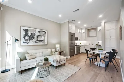 80 Woodbury Highlands Pl 10