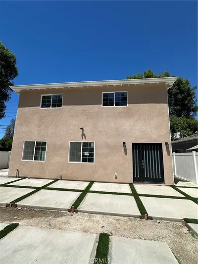21235 Lopez Street photo 2