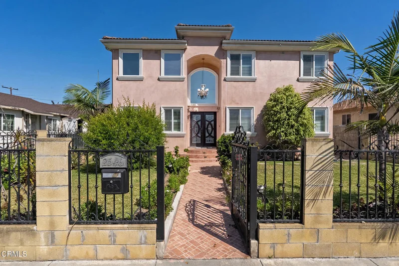 2546 Commerce, Commerce, CA 90040