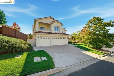 5350 Fernbank Dr photo 2