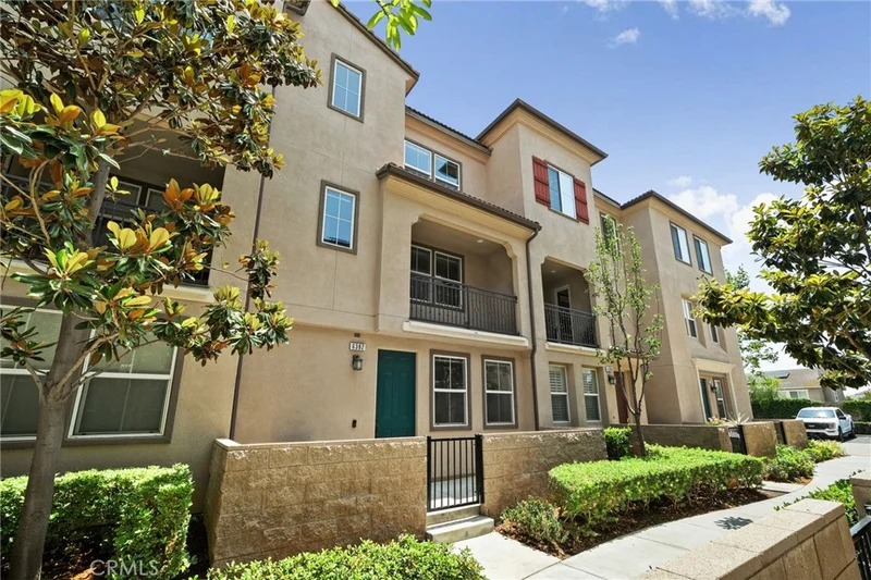 6382 Aquila Way photo 2