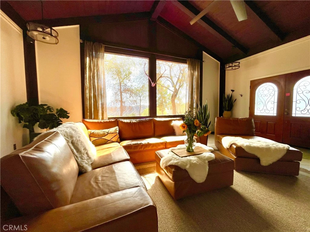 Interior 2