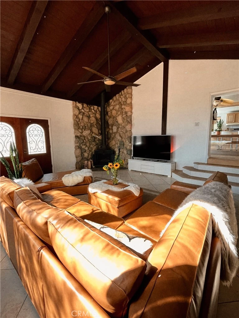 Interior 3