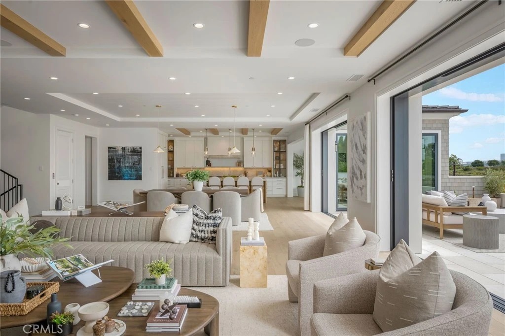 Interior 2