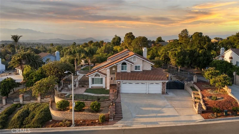 1901 Praed, Riverside, CA 92503