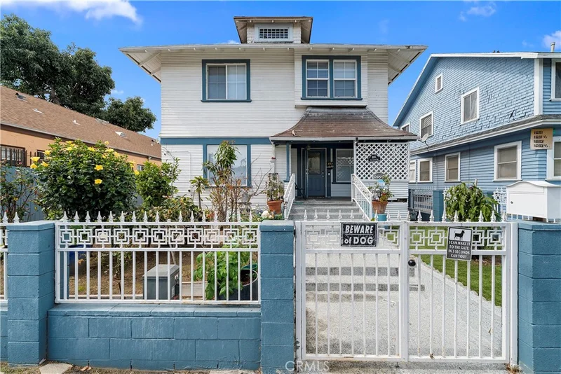 1665 Arlington photo 2