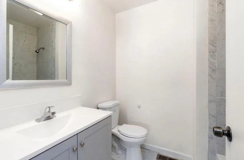 4747 N Woodrow Avenue 122 photo 2