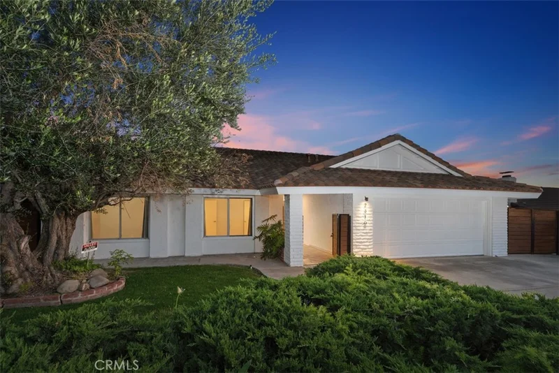 2310 E Orangeview, Orange, CA 92867