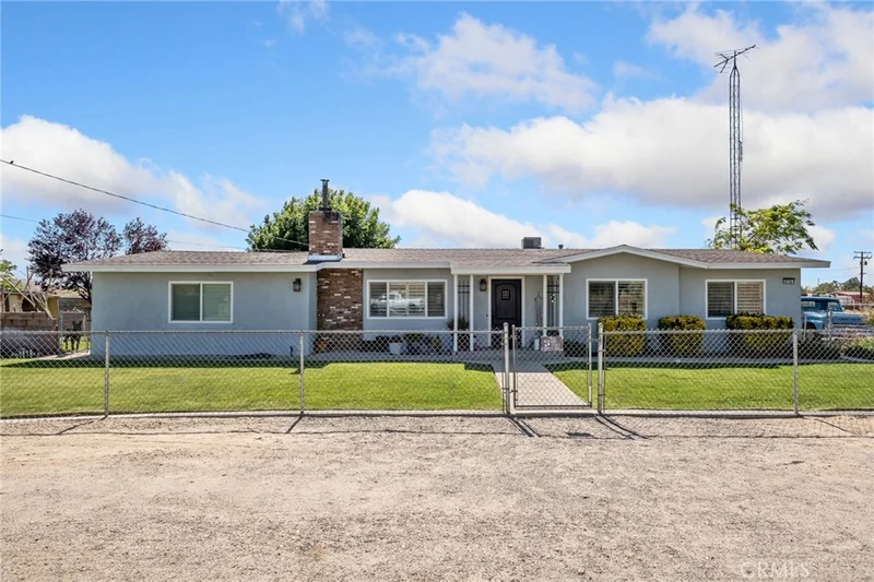 8758 Deep Creek
