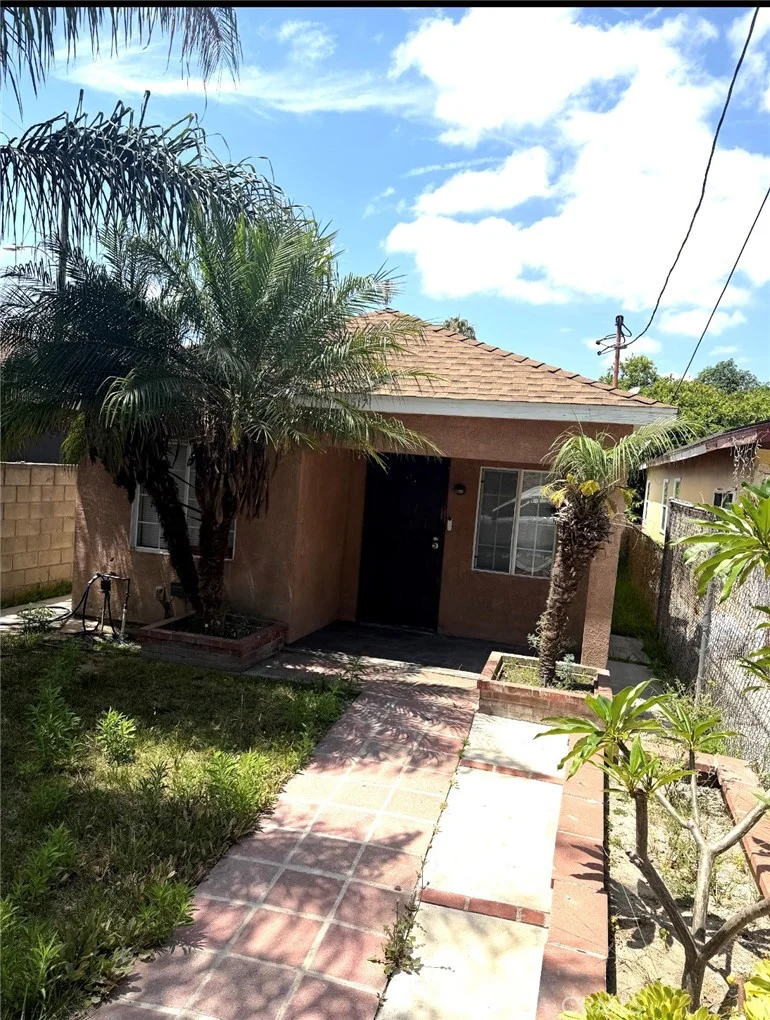 13517 S Willowbrook Avenue, Compton, CA 90222