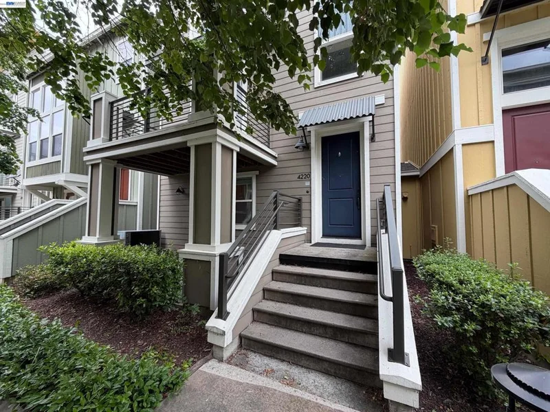 4220 Providence Ter