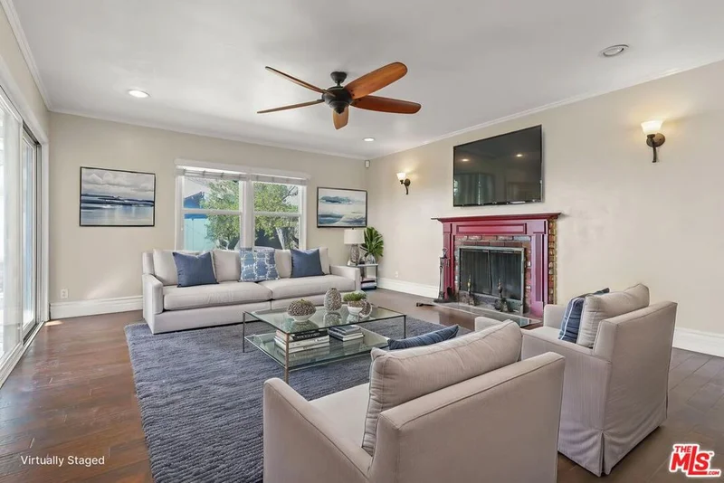 11641 Blythe Street, North Hollywood, CA 91605