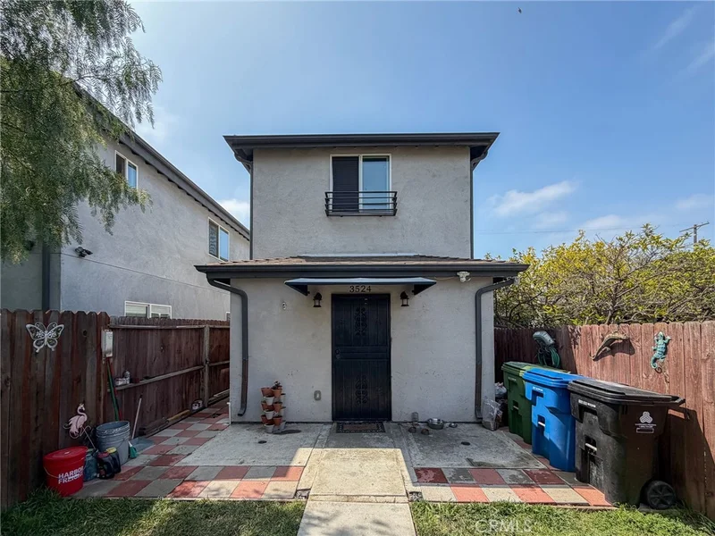 3524 Hunter Street photo 2