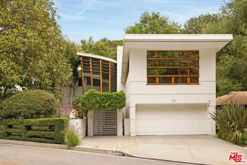 3600 Mandeville Canyon Road