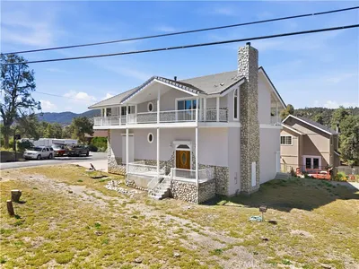 8905 Deer Trail photo 2