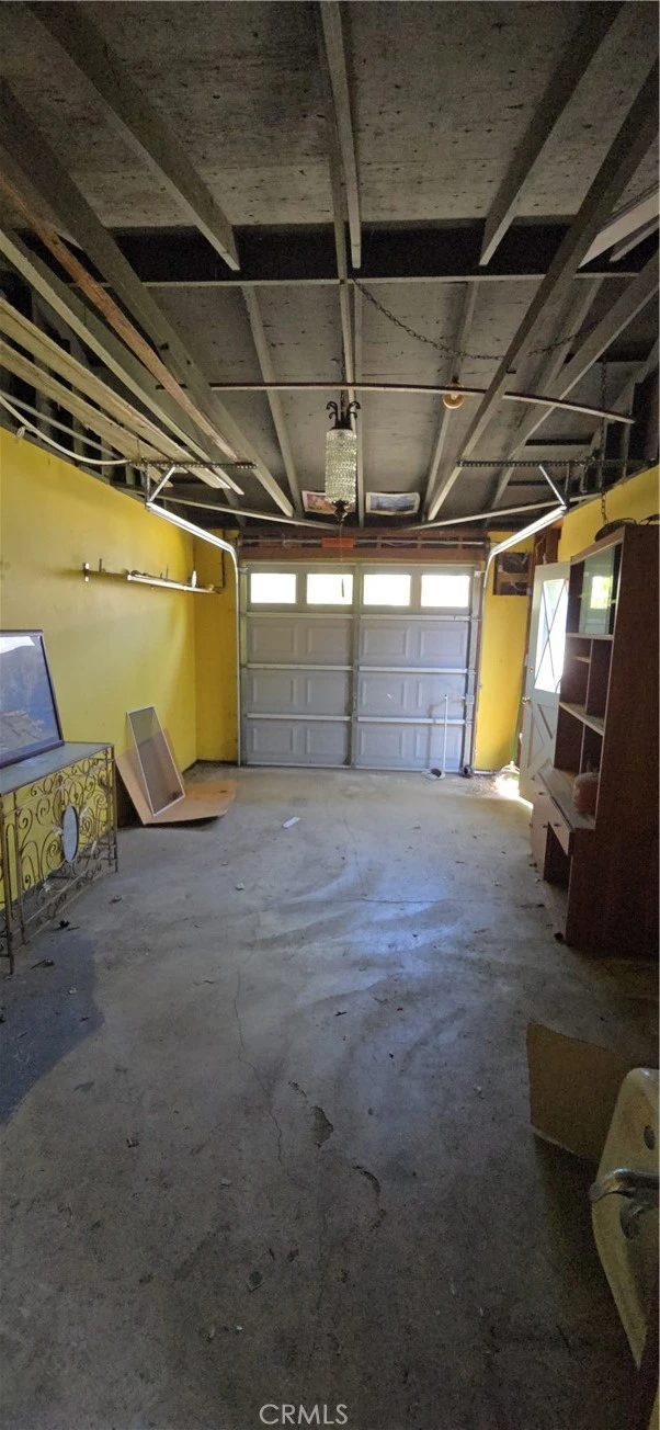 Interior 4