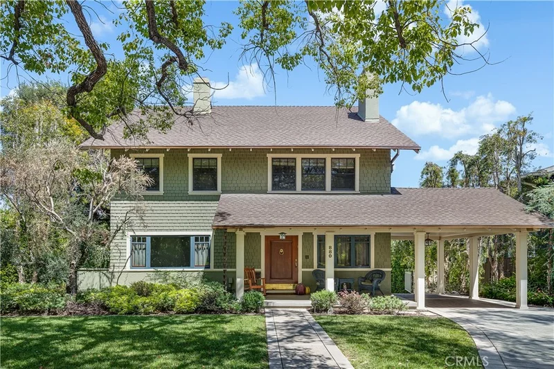 880 S Madison Avenue, Pasadena, CA 91106