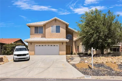 13505 Stoneridge Dr photo 2