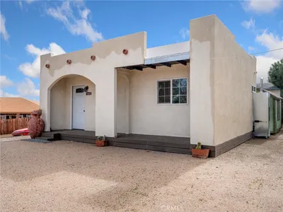 6791 Redwood Avenue photo 2