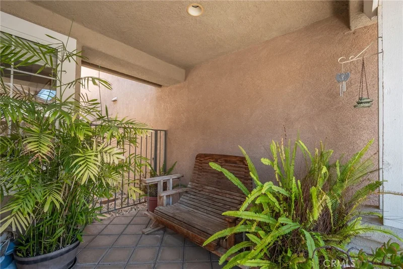 1738 Millpark photo 2