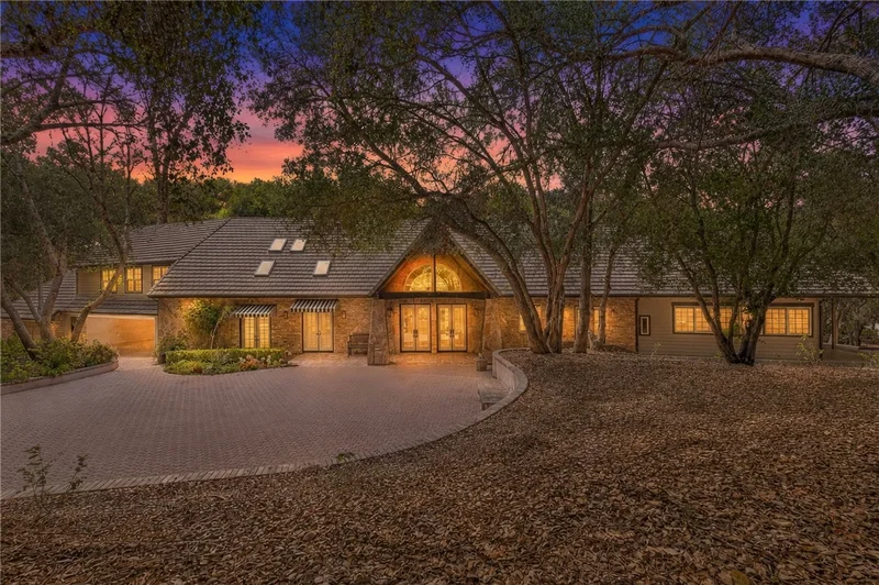 45455 Lorenz Lane photo 2