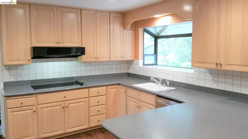 29 Thorndale PL photo 2