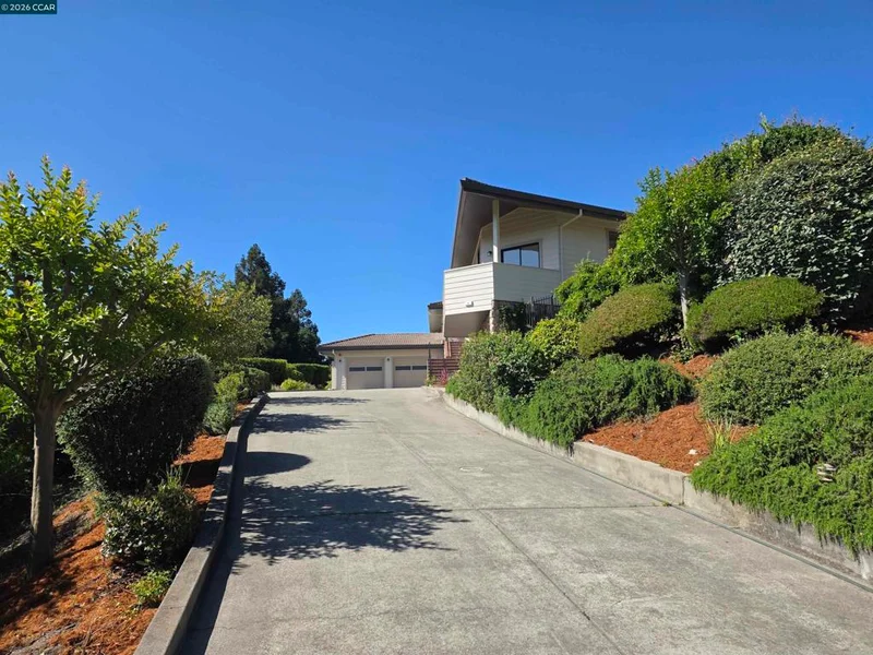 6 Tanglewood Lane photo 2