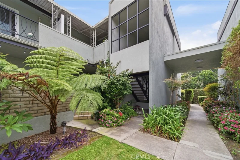 5140 E Atherton Street 6, Long Beach, CA 90815