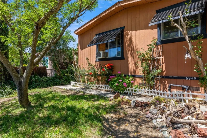 6945 Colusa Street photo 2