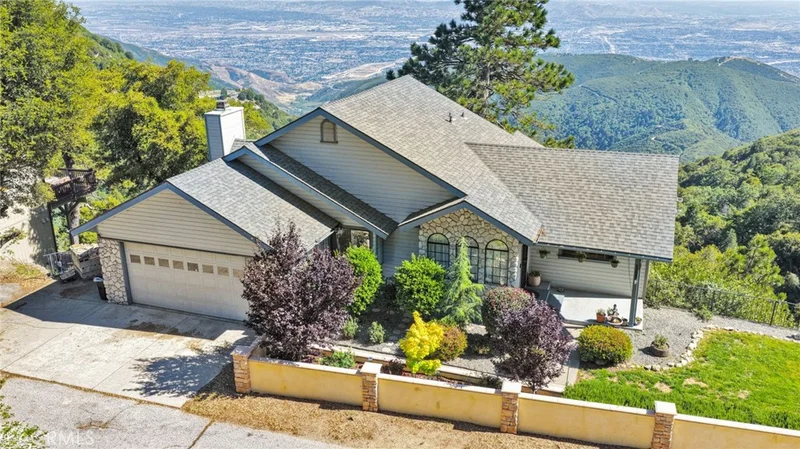Photo 2 of 23243 Sunrise Way
