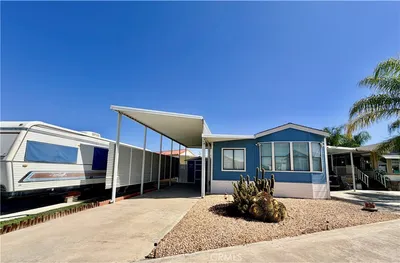 1295 S Cawston 521 photo 2
