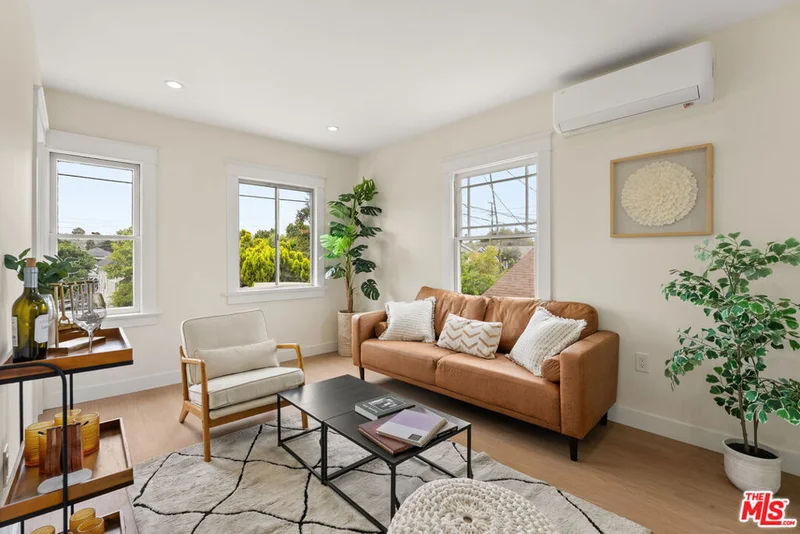 209 N Avenue 57 photo 2