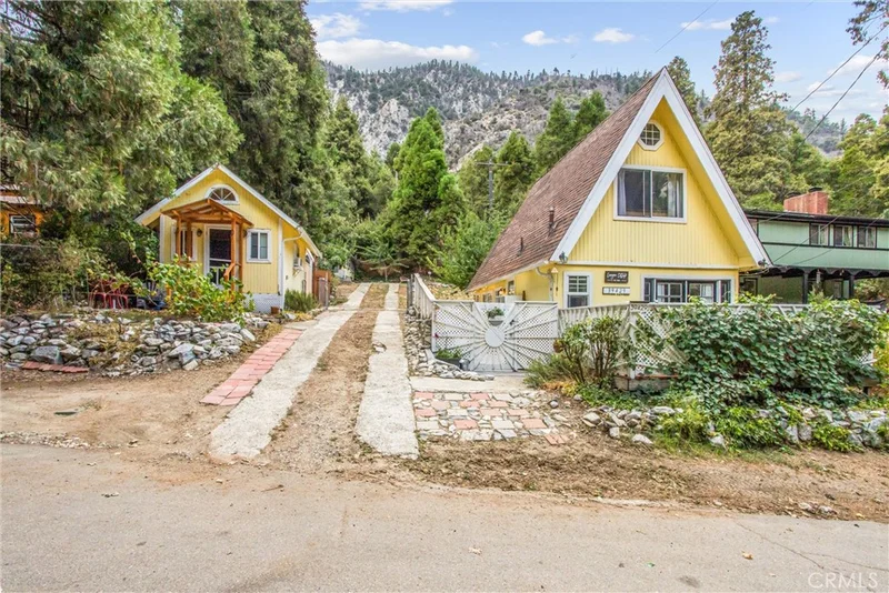 39429 Canyon Drive photo 2