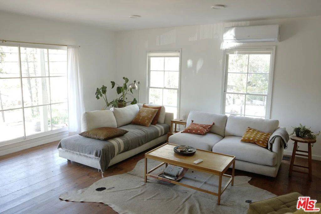 Interior 2