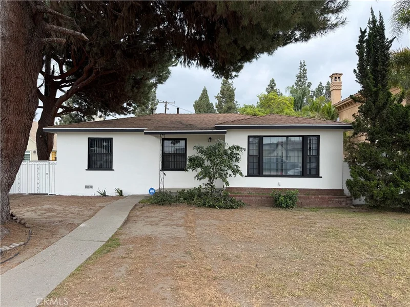 7346 Irwingrove, Downey, CA 90241
