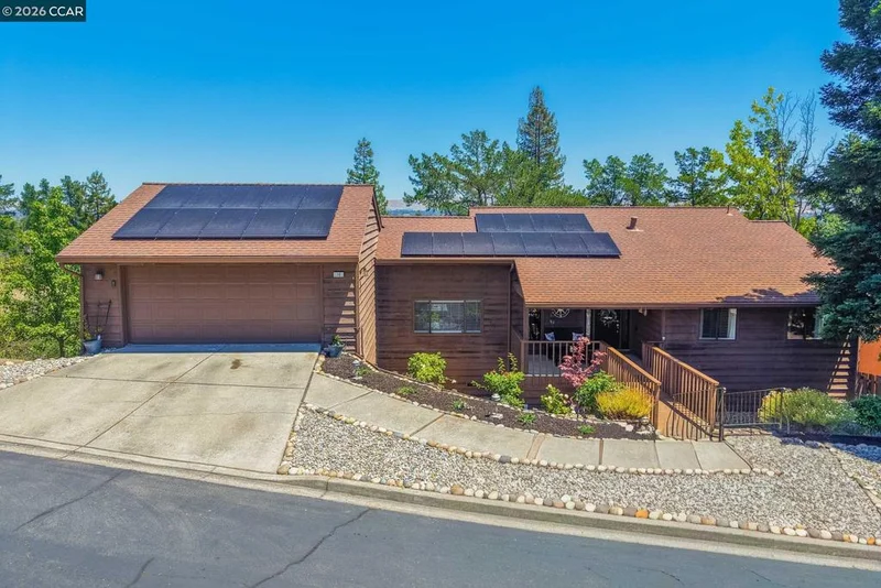10 Swansea Ln, Pleasant Hill, CA 94523