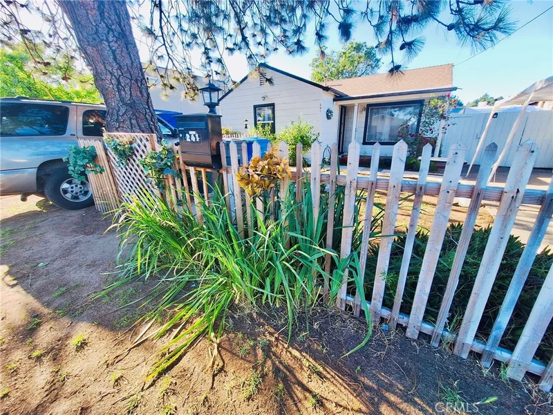 Photo 2 of 241 Barham Avenue