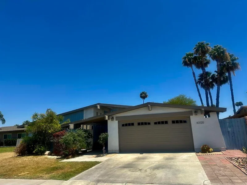 43120 Buttonwood Drive, Palm Desert, CA 92260