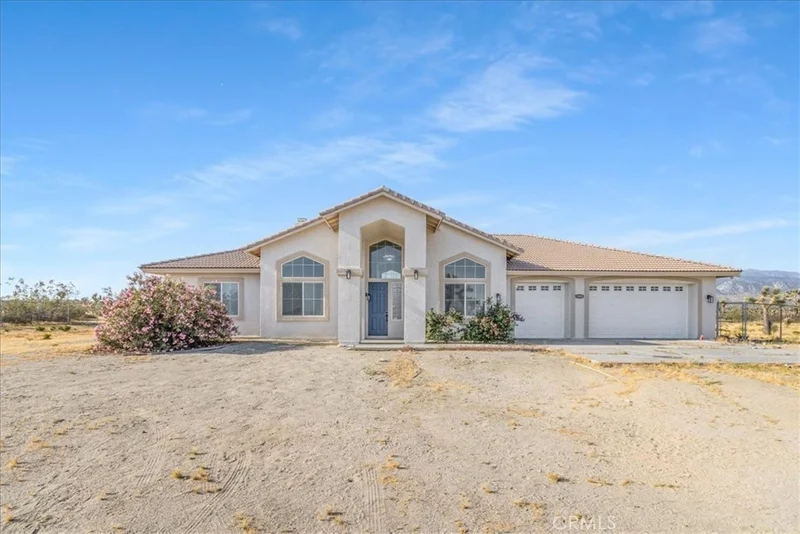 1485 La Mesa