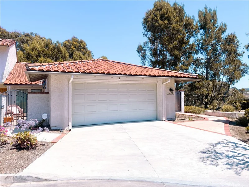 25707 Compass Way photo 2