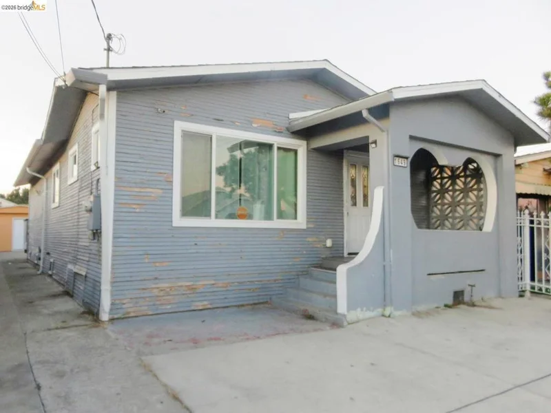 1649 72Nd Ave
